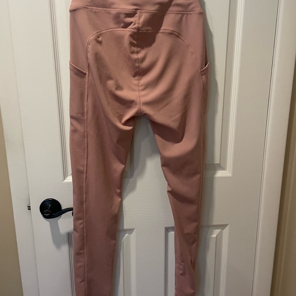 Pink / rose gold leggings - Picture 4 of 6